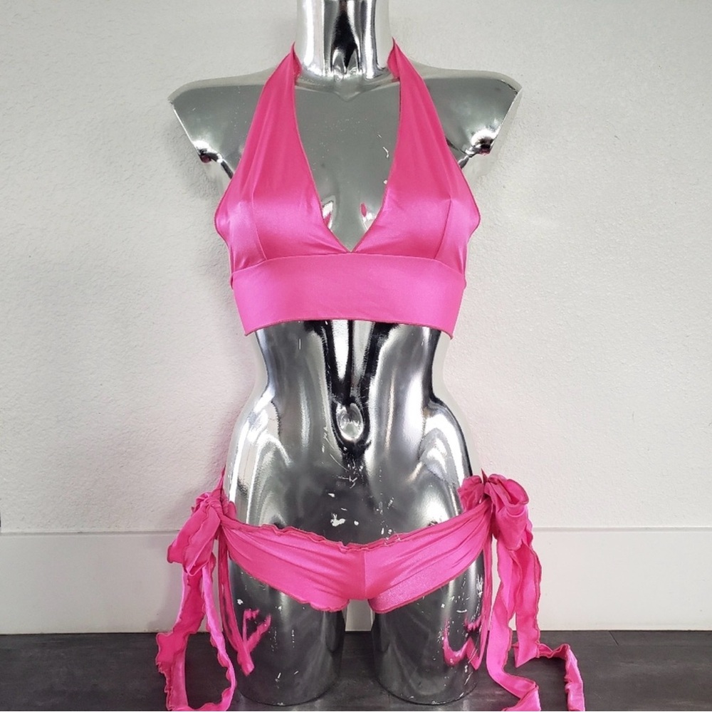 iHeartRaves pink neon ribbon tie ravewear outfit